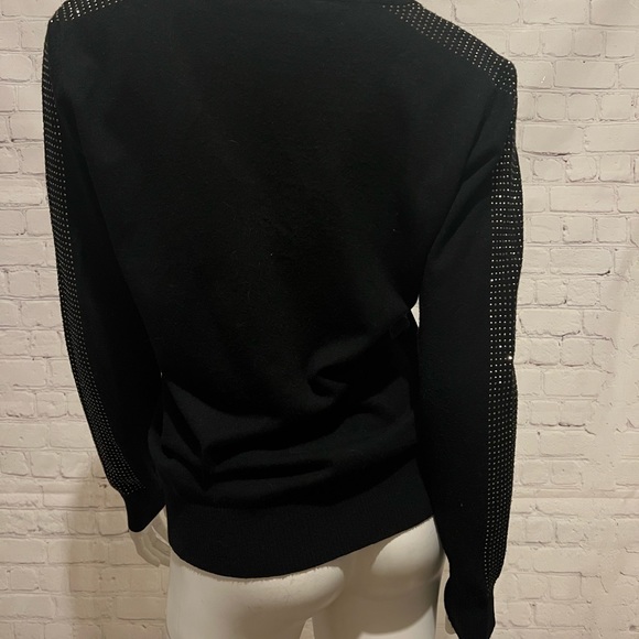 ❤️ LOVELY Knit Sweater with Rhinestones Details - Picture 5 of 5